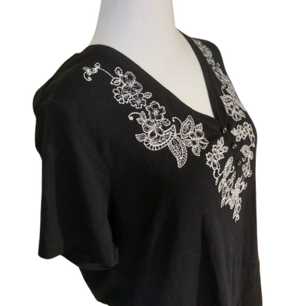 Karen Scott Women's V-Neck Black Cotton Tee Short Sleeves Embellished, sz. Large - Picture 6 of 9